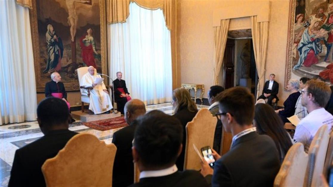 Папа студентам: здійснюйте революцію любові та служіння