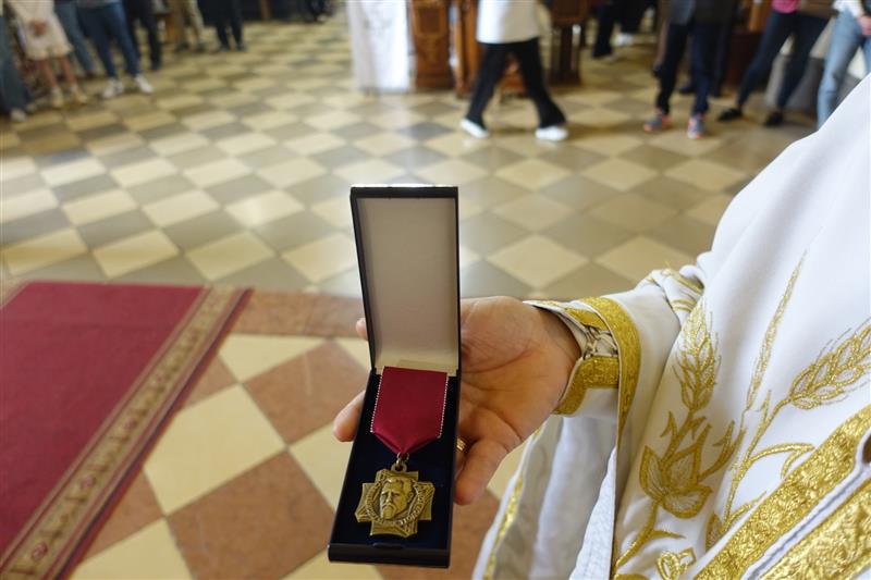 Вручення ордену Владики Теодора Ромжі ІІІ- ступеня пану Василю Свалявчику