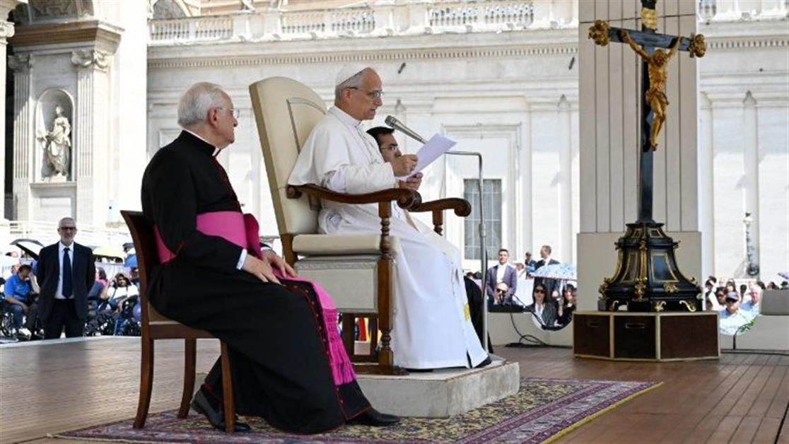 Папа: ми не повинні звикати до війни