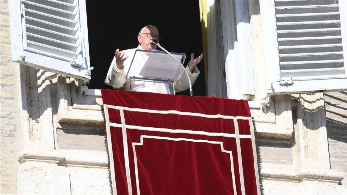 Папа: війна – це плід брехні та облуди, від неї страждають невинні