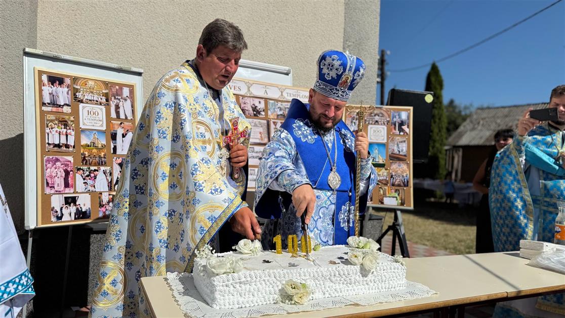 Владика Теодор очолив Божественну Літургію з нагоди храмового празника у Новому Селі