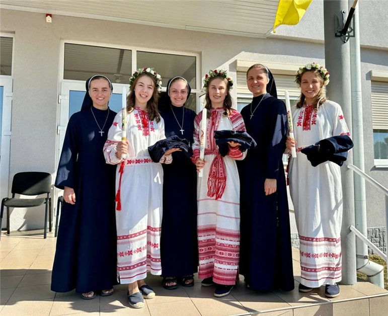 Закарпаття: перші обіти у сестер св. Йосифа де Сен-Марк