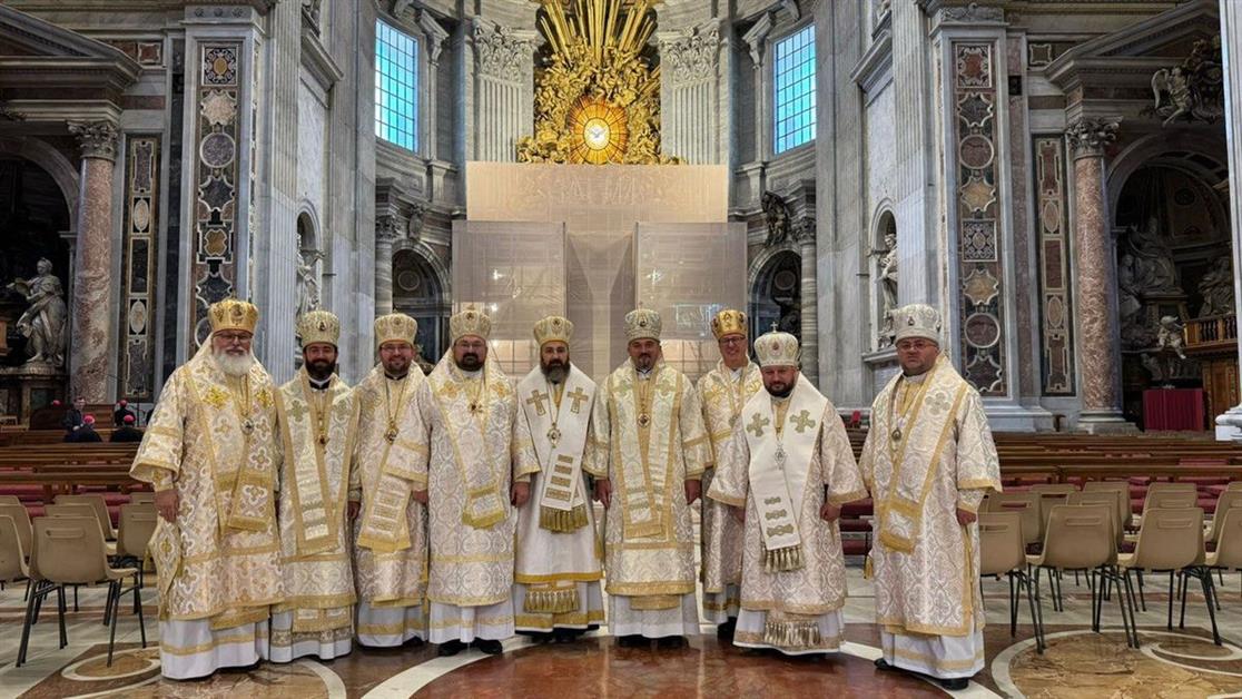 Владика Теодор та ще шість Українських єпископів звернулися до Папи Франциска