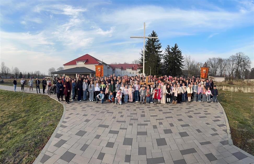 09 березня 2025 р. Б. відбулася Хресна Дорога мололді міста Мукачево
