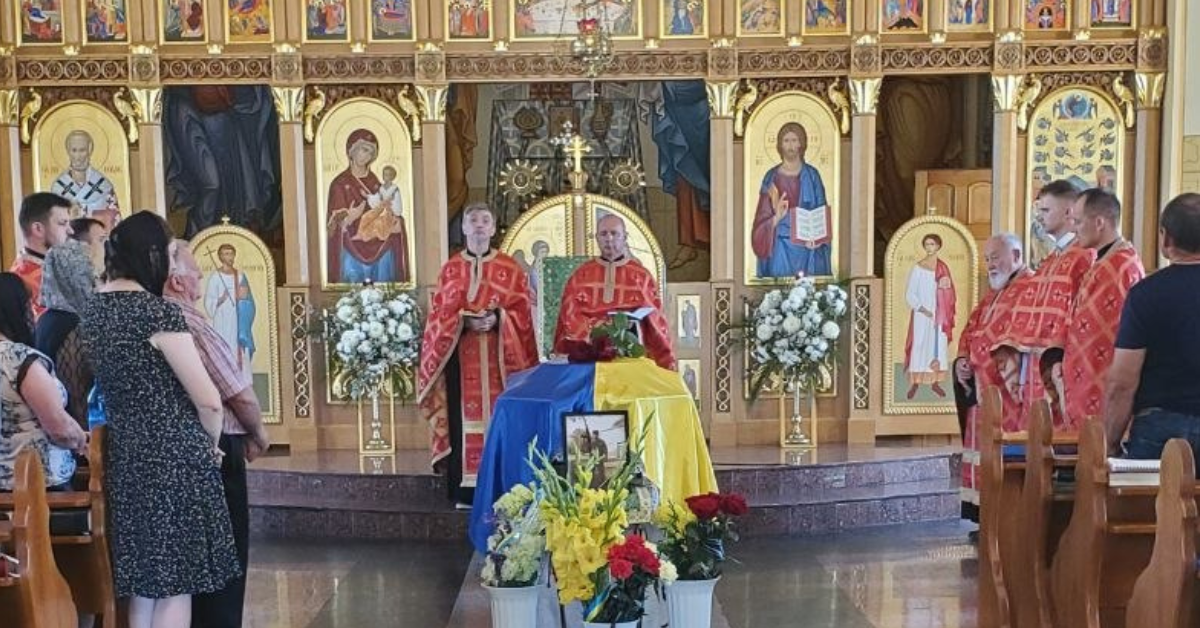 Чин похорону у Виноградові, за полеглим воїном Ігорем КОРОСТЕНСЬКИМ
