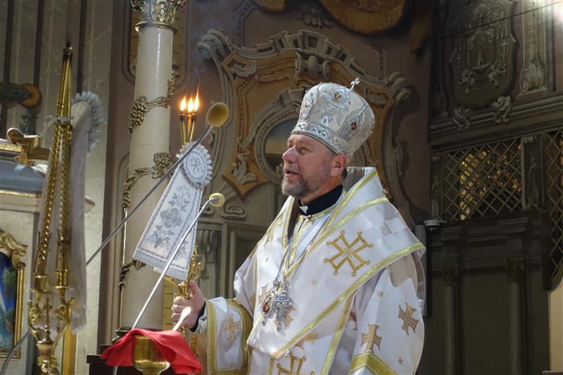 АРХІЄРЕЙСЬКА БОЖЕСТВЕННА ЛІТУРГІЯ ТА ОСВЯЧЕННЯ ЦАРИНИ