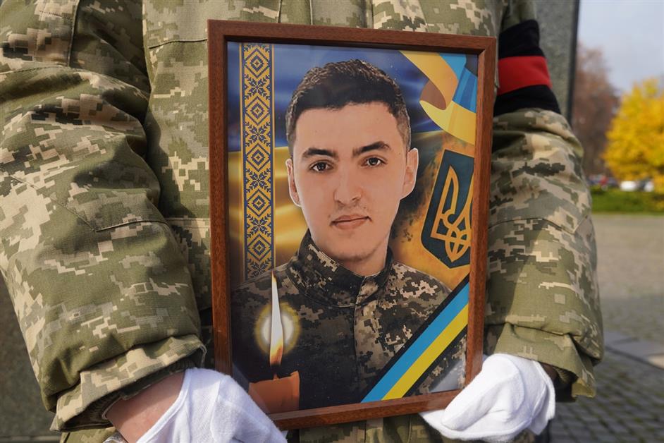 Ужгород у скорботі: поховали Героя Владислава Діуса