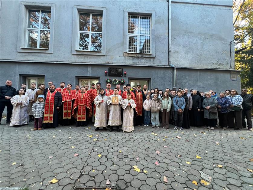 Спільна молитва на території лікарні святого Мартина в Мукачеві