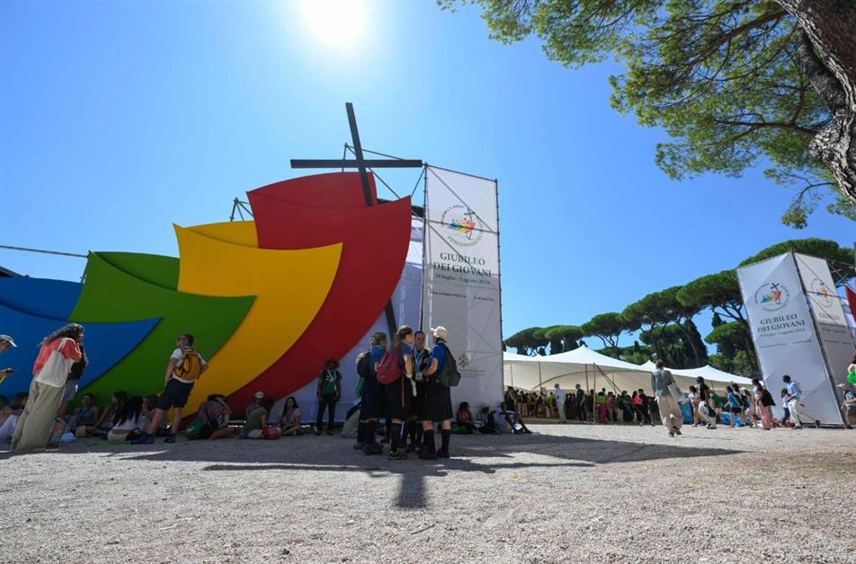 Circus Maximus перетворився на місце примирення для молоді з усього світу