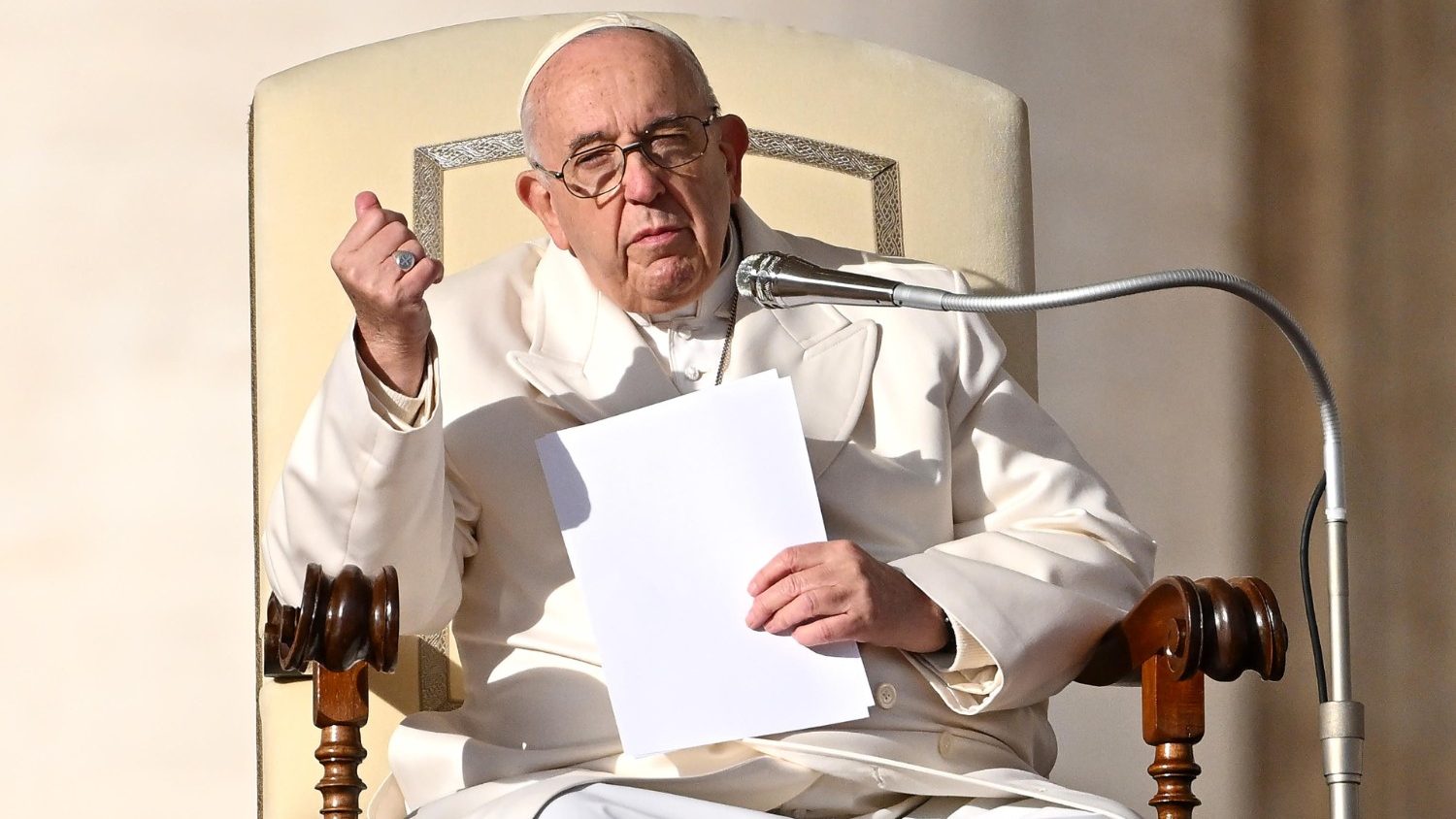 Папа: нехай же заступництво апостолів Андрія і Петра принесе мир дорогій Україні