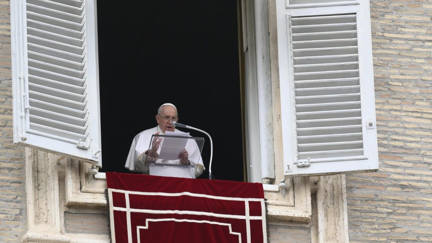 Папа: не забуваю про щоденні трагедії українців та інших народів