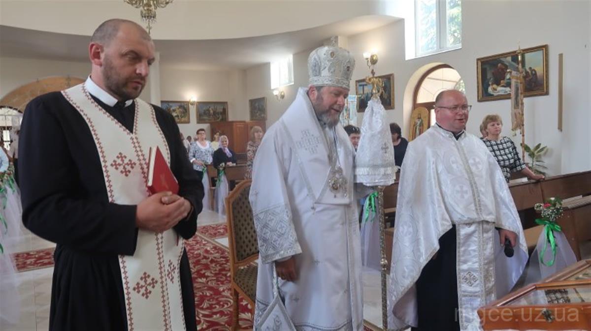 Архієрейська Служба Божа з нагоди 20-ти річчя освячення Свято-Миколаївського храму. Освячення дзвонів