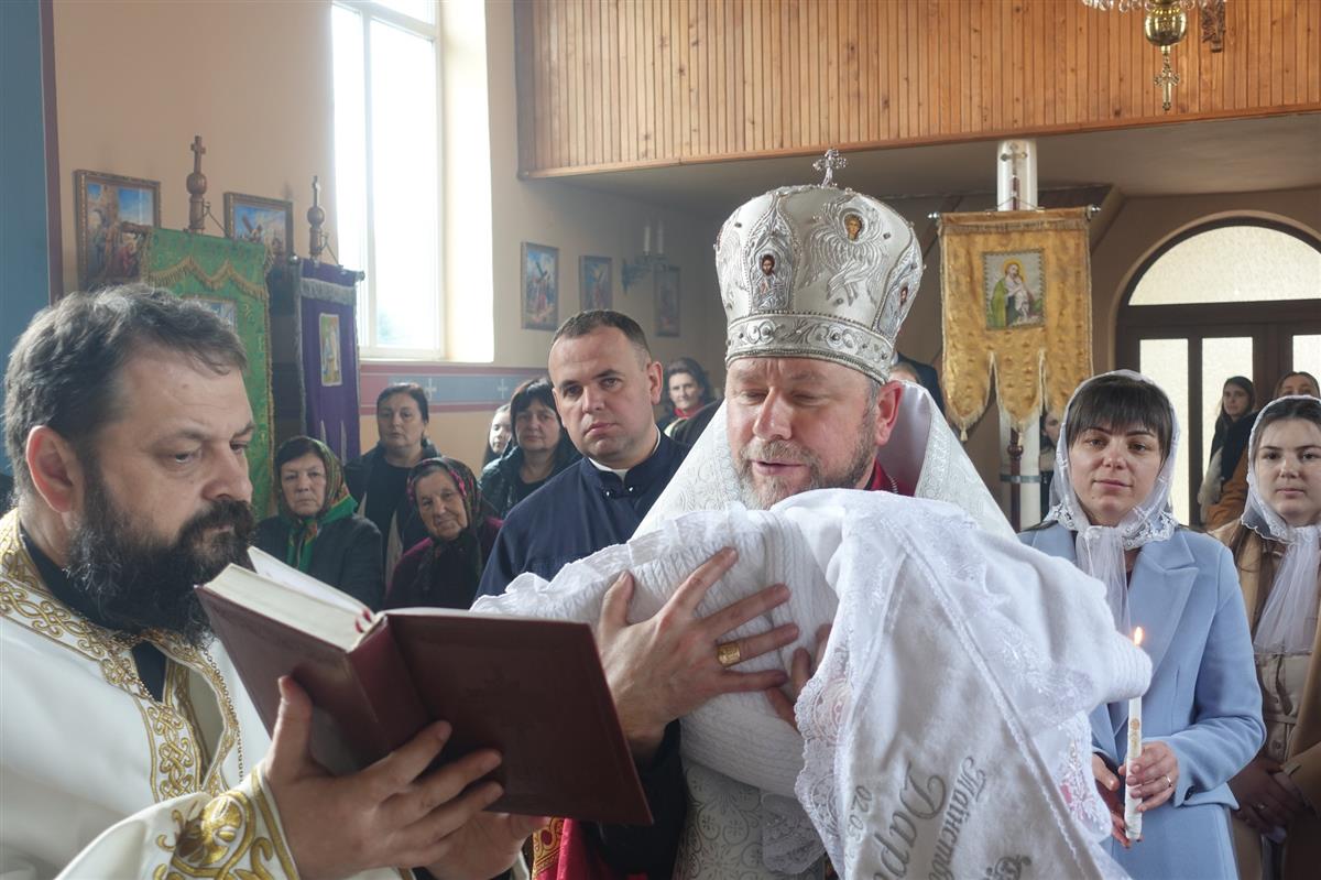 Хрещення першої дитини о. Ярослава Федоранич