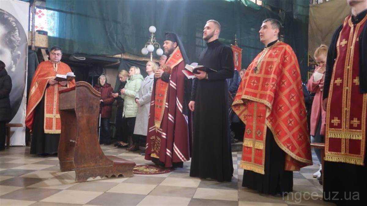 Утреня з читанням Великого покаянного канону преподобного Андрея Критського