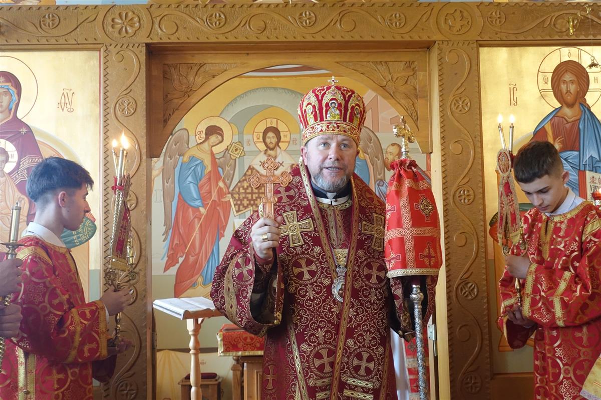 Архиєрейська Божественна Літургія на честь свята святих сорока Севастійських мучеників с. Карачин греко-католицький ліцей ім. Олександра Стойки 09.03.2024