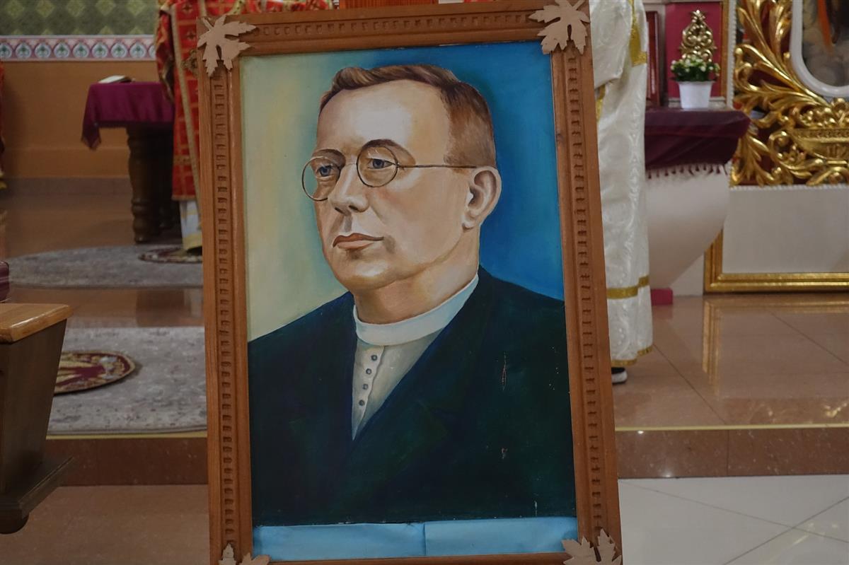 Архиєрейська Божественна Літургія з нагоди святкування 150-річчя від дня народження о. Августина Волошина  на місці останнього служіння на Батьківщині, у селищі Великий Бичків.