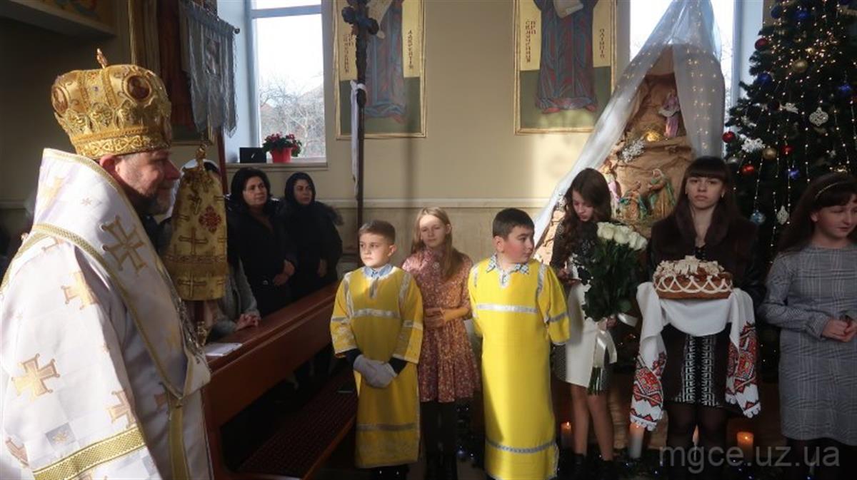 Архієрейська Служба Божа у Свято-Георгієвському храмі. Освячення наріжнього каменю під будівництво пафіального будинку